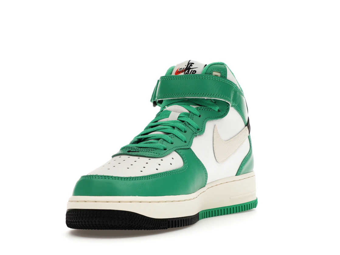 Vue 13 de Nike Air Force 1 Mid LV8 Split White Stadium Green