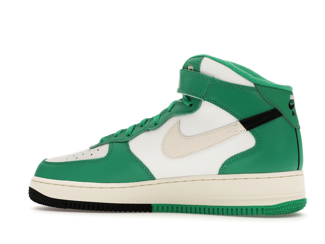 Vue 21 de Nike Air Force 1 Mid LV8 Split White Stadium Green