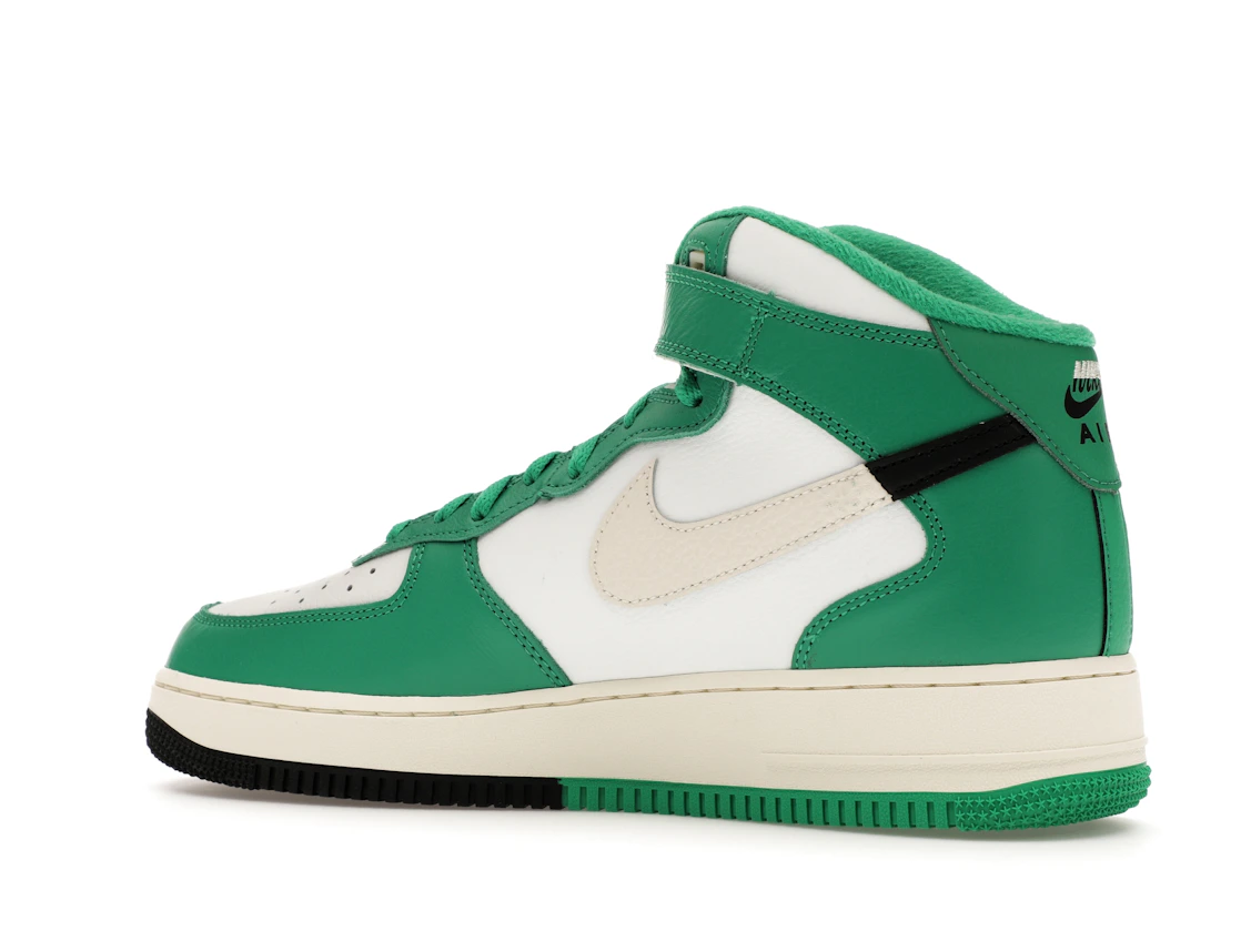 Vue 22 de Nike Air Force 1 Mid LV8 Split White Stadium Green