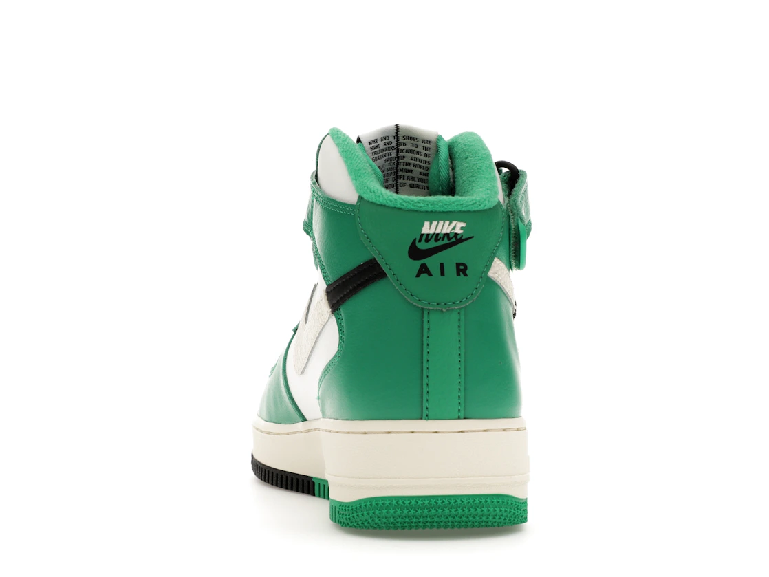 Vue 27 de Nike Air Force 1 Mid LV8 Split White Stadium Green