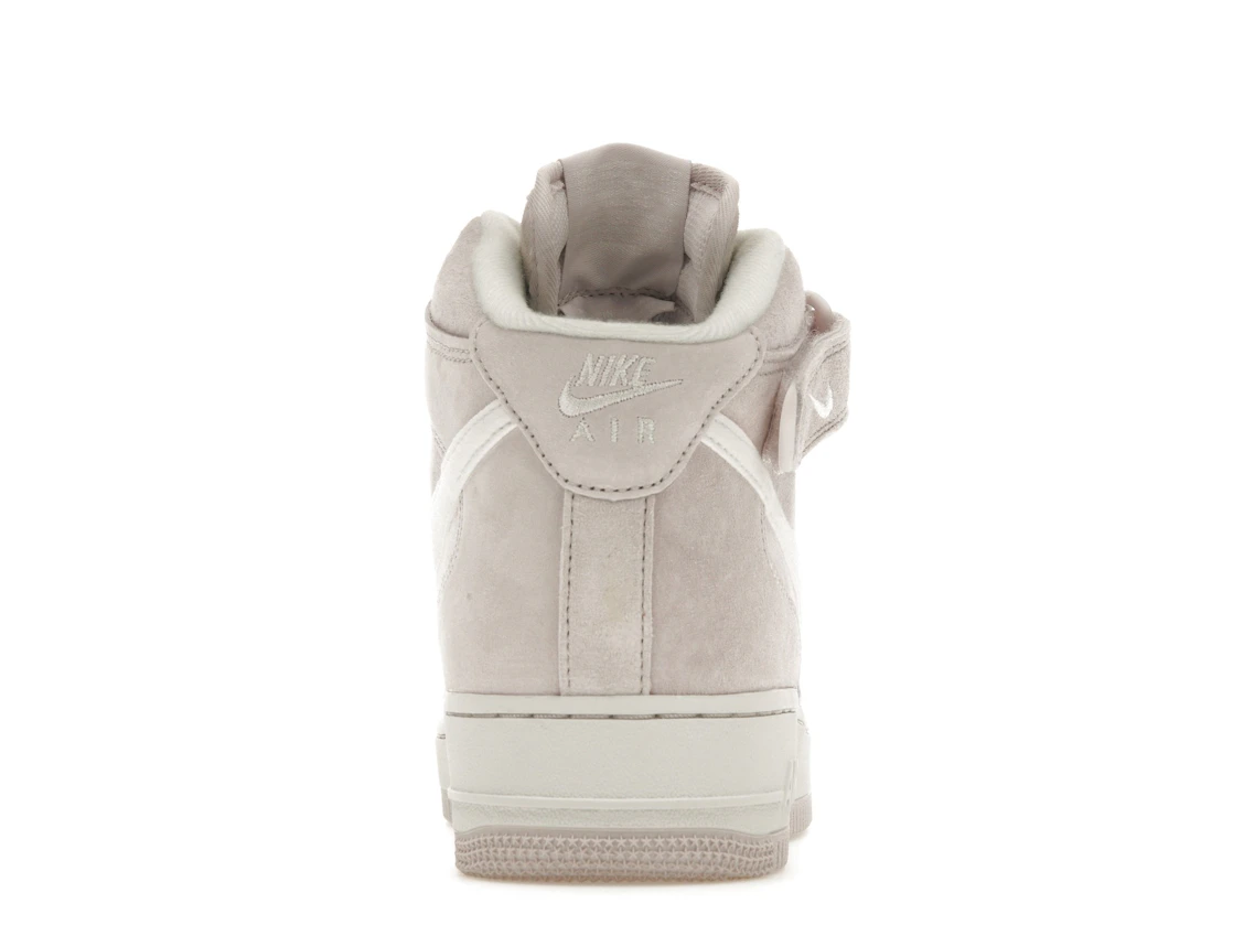 Vue 28 de Nike Air Force 1 Mid QS Venice