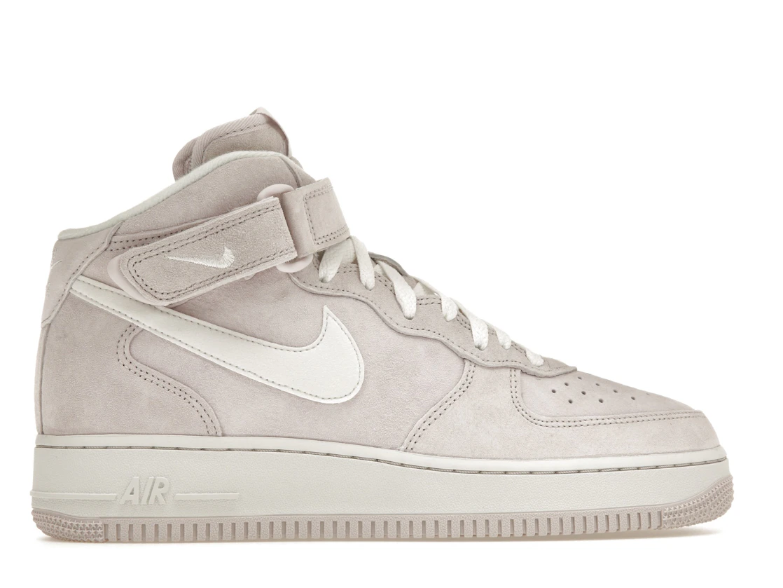Vue 36 de Nike Air Force 1 Mid QS Venice