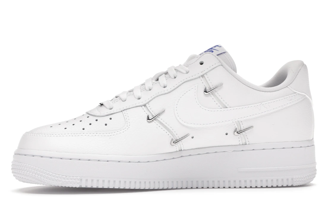 Vue 18 de Nike Air Force 1 LX White 