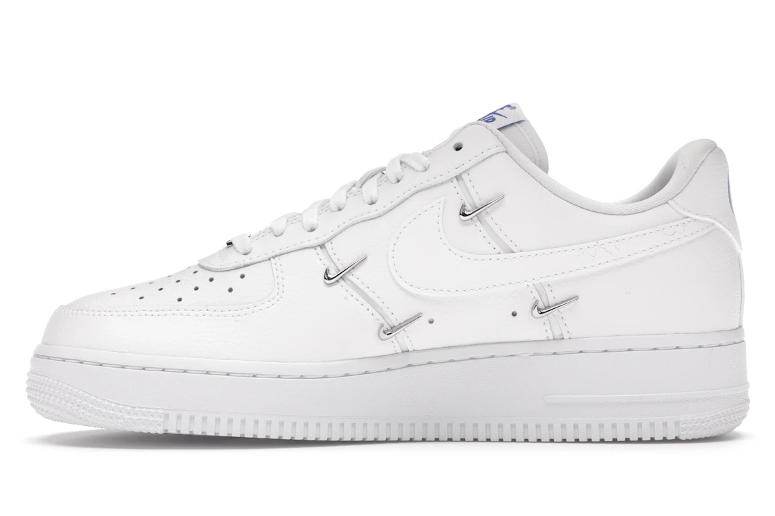 Vue 19 de Nike Air Force 1 LX White 