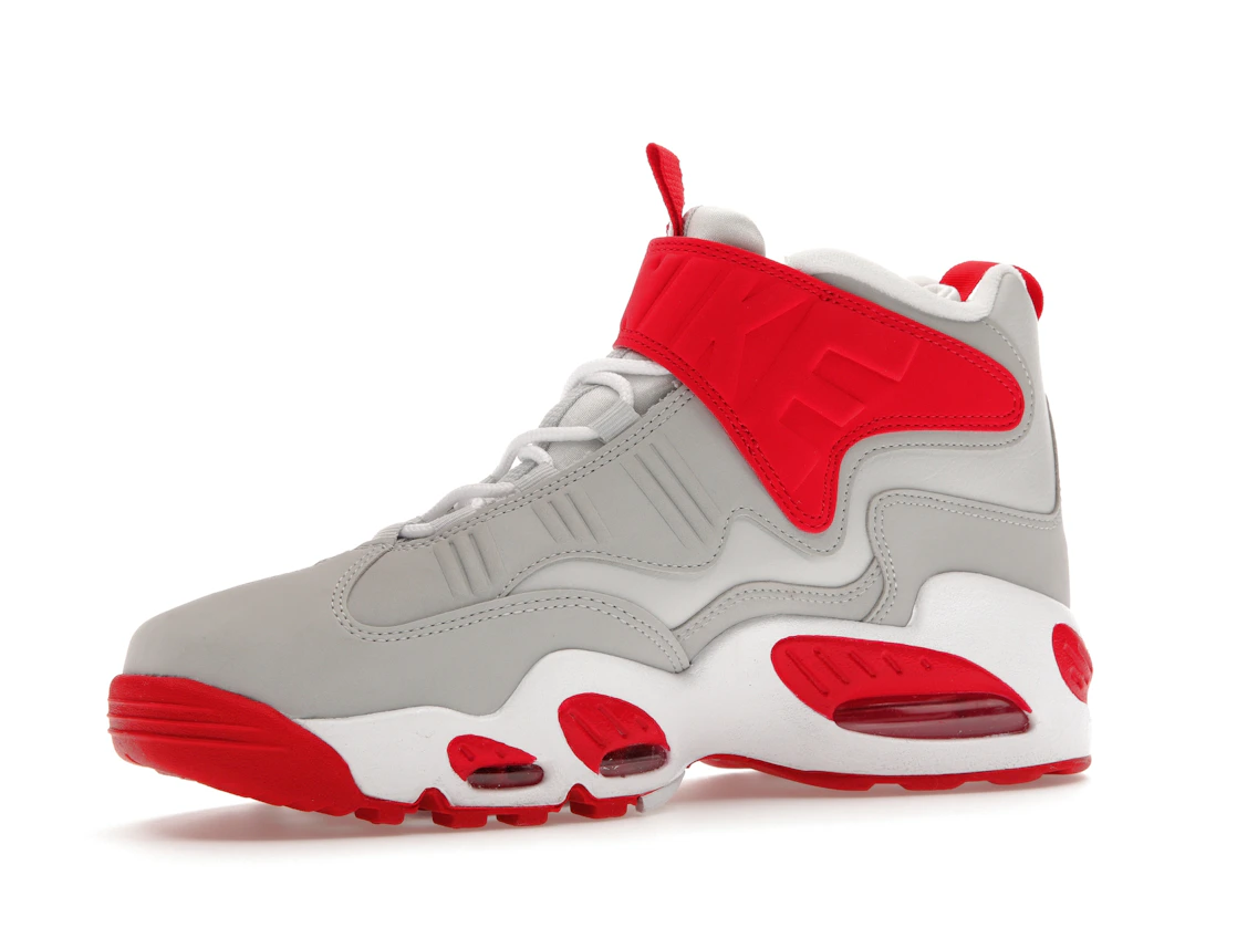 Vue 16 de Nike Air Griffey Max 1 Cincinnati Reds (2023)