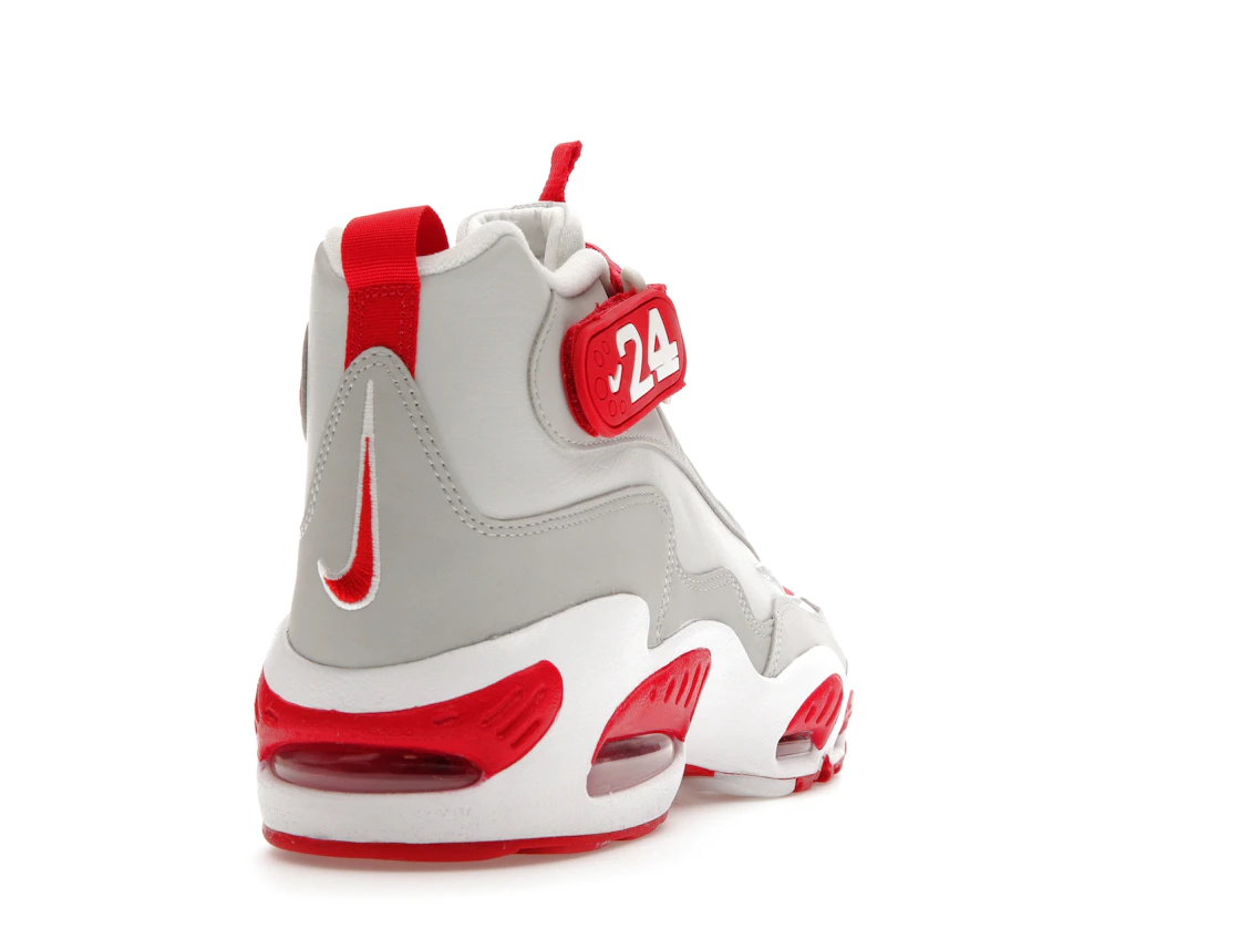Vue 30 de Nike Air Griffey Max 1 Cincinnati Reds (2023)