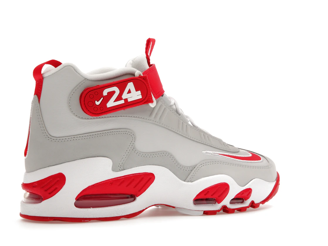 Vue 34 de Nike Air Griffey Max 1 Cincinnati Reds (2023)