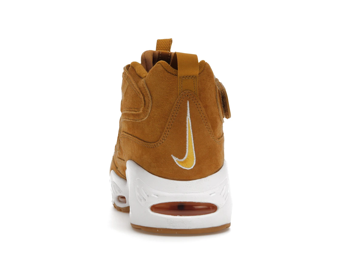 Vue 27 de Nike Air Griffey Max 1 Wheat (2022)