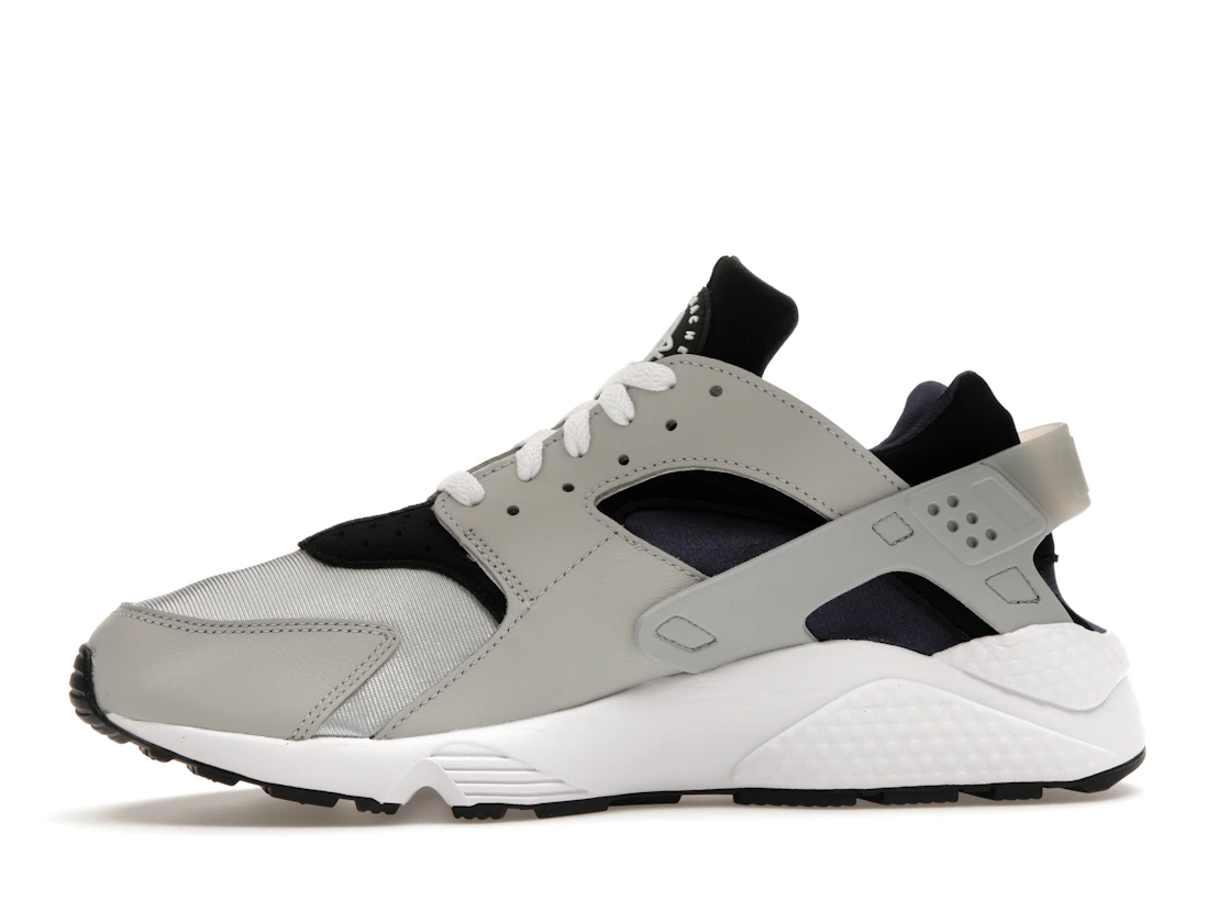 Vue 18 de Nike Air Huarache Grey Fog Obsidian