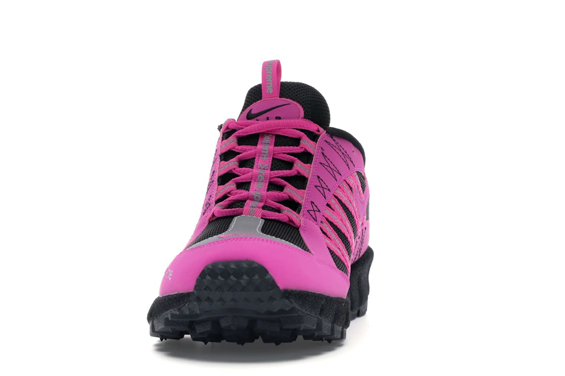 Vue 11 de Nike Air Humara 17 Supreme Fire Pink