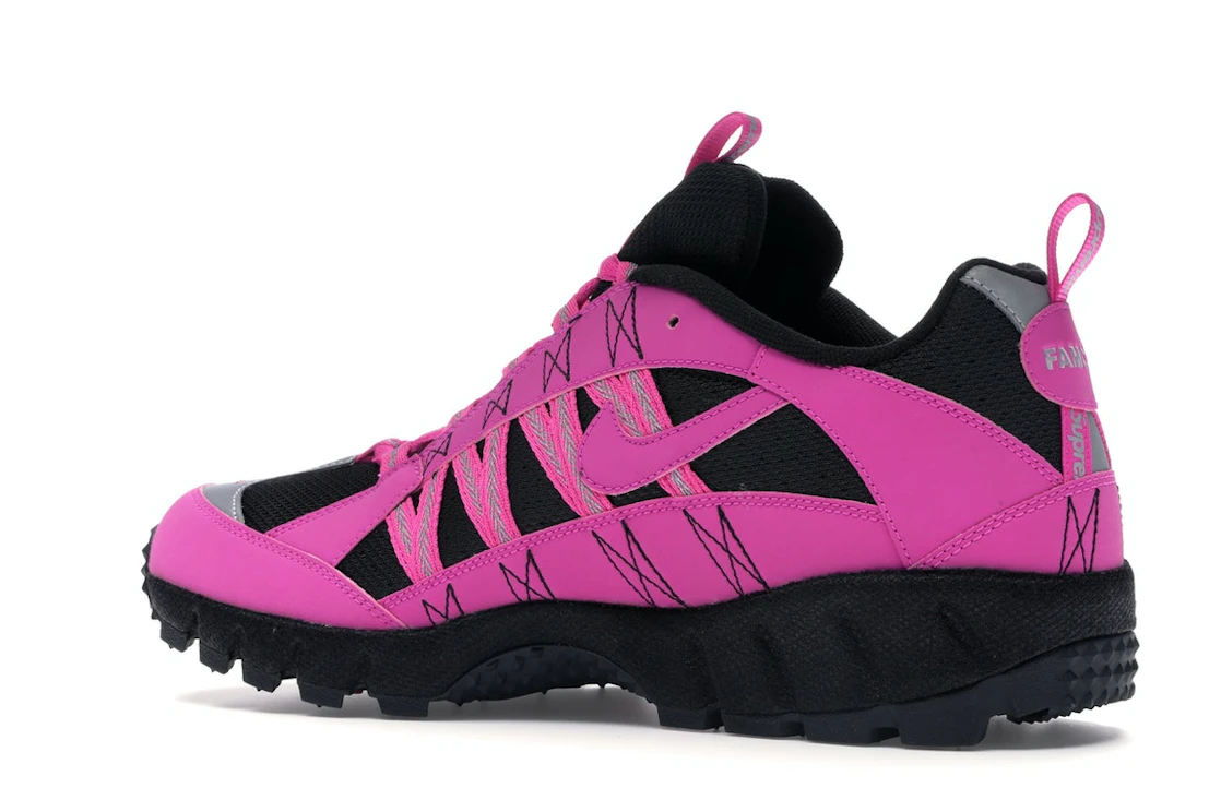 Vue 22 de Nike Air Humara 17 Supreme Fire Pink