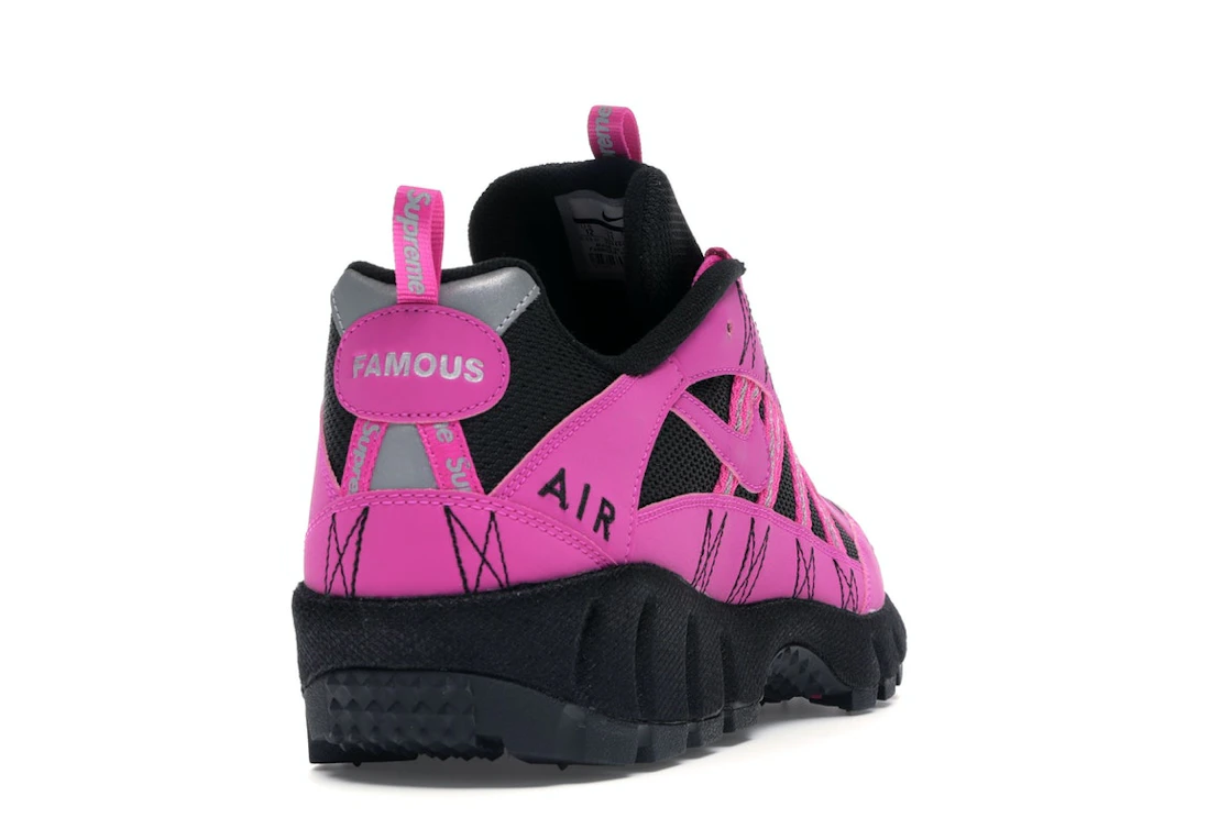 Vue 30 de Nike Air Humara 17 Supreme Fire Pink