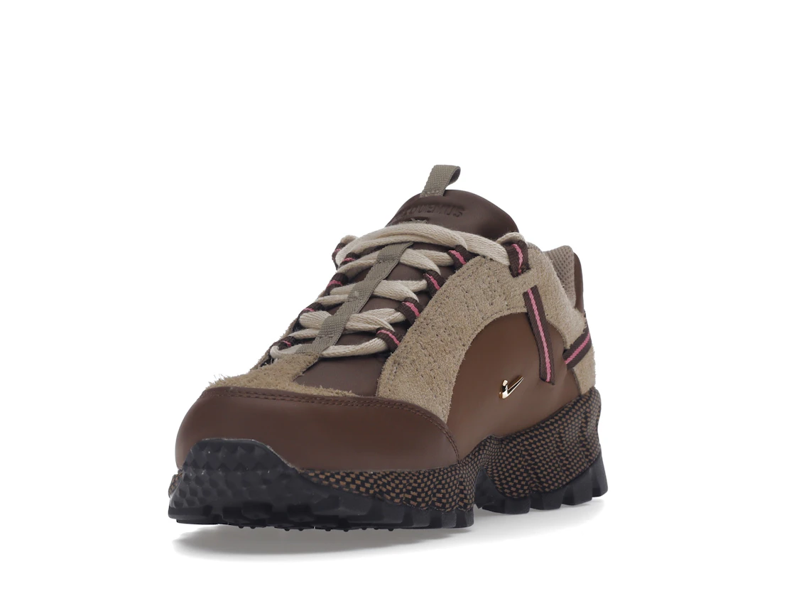 Vue 13 de Nike Air Humara LX Jacquemus Ale Brown Gold 