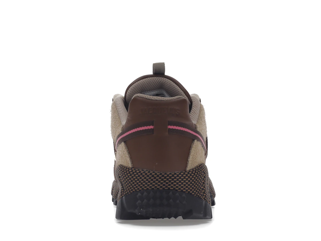 Vue 28 de Nike Air Humara LX Jacquemus Ale Brown Gold 