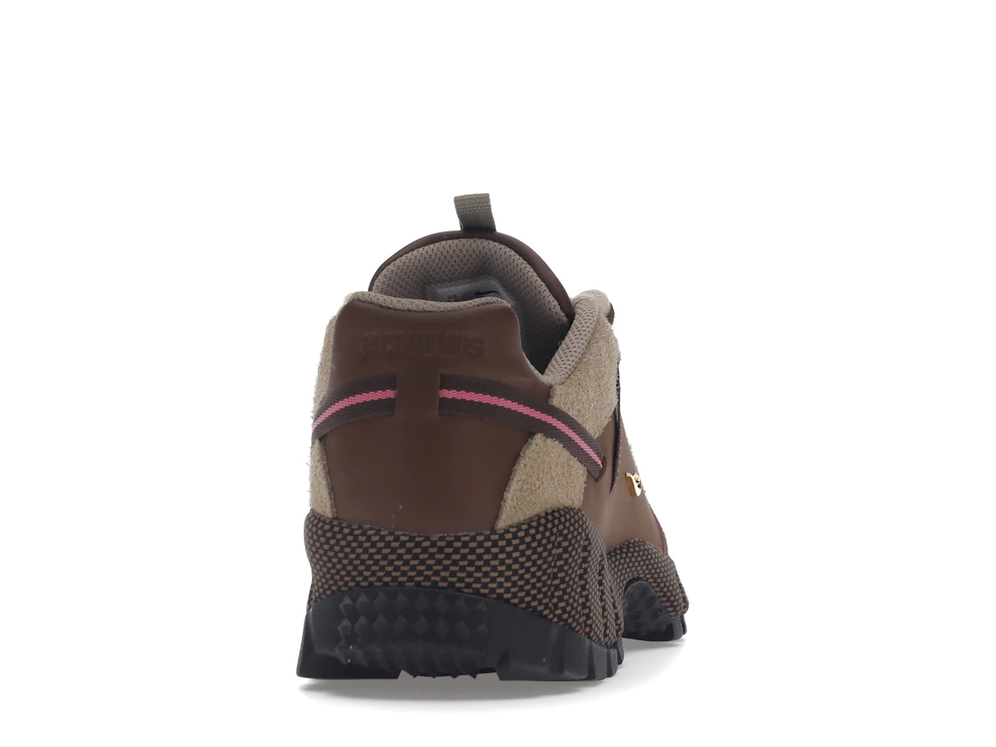 Vue 29 de Nike Air Humara LX Jacquemus Ale Brown Gold 