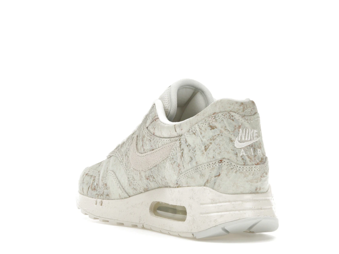 Vue 25 de Nike Air Max 1 '86 OG Museum Masterpiece