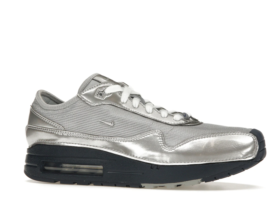 Vue 3 de Nike Air Max 1 '86 Jacquemus Silver 