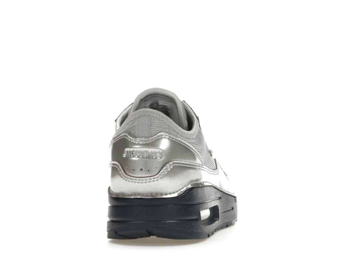 Vue 29 de Nike Air Max 1 '86 Jacquemus Silver 