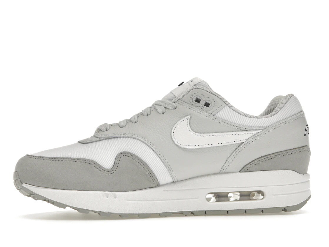 Vue 18 de Nike Air Max 1 '87 LX Light Smoke Grey 