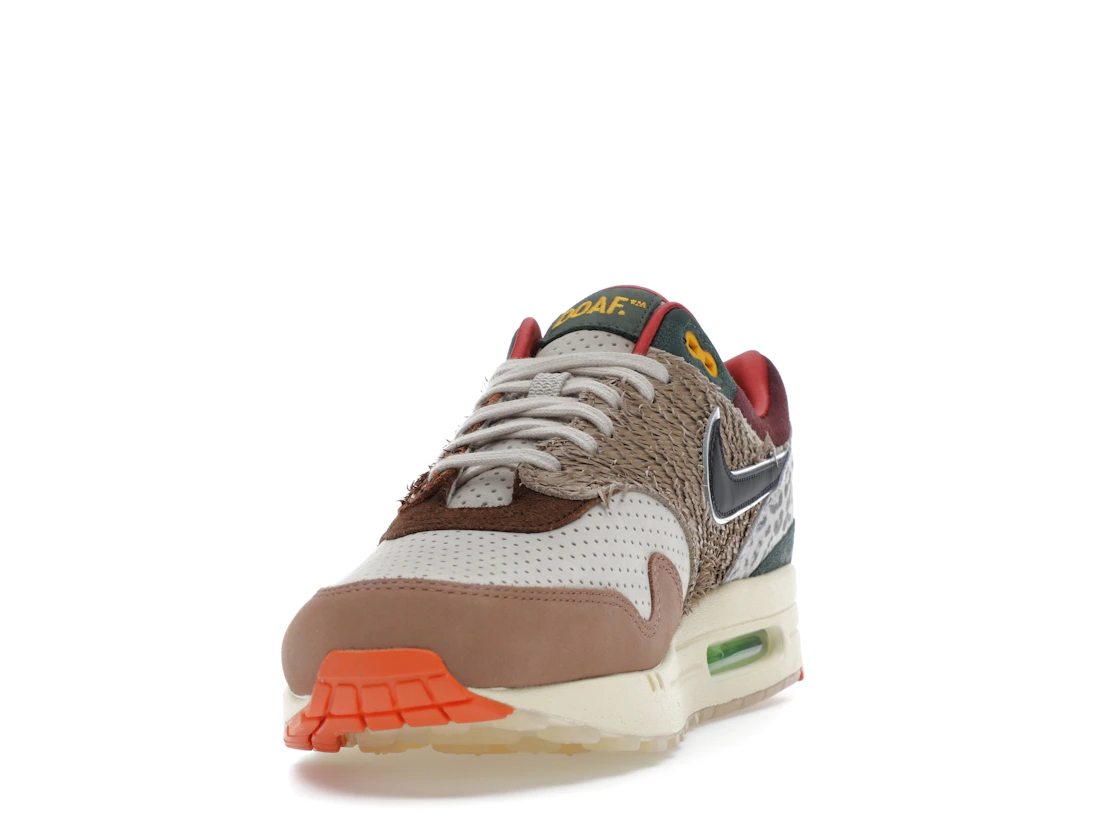 Vue 12 de Nike Air Max 1 '87 Luxe University of Oregon PE (2024) (Numbered)