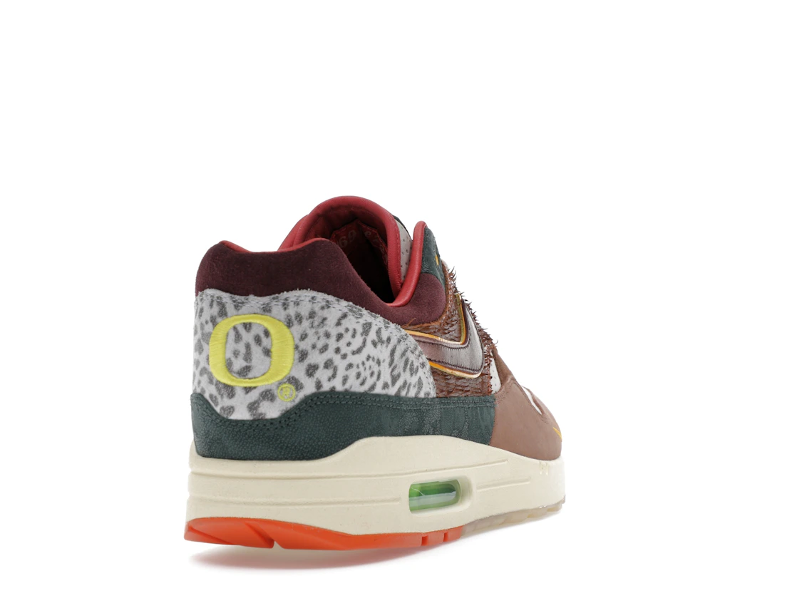Vue 30 de Nike Air Max 1 '87 Luxe University of Oregon PE (2024) (Numbered)