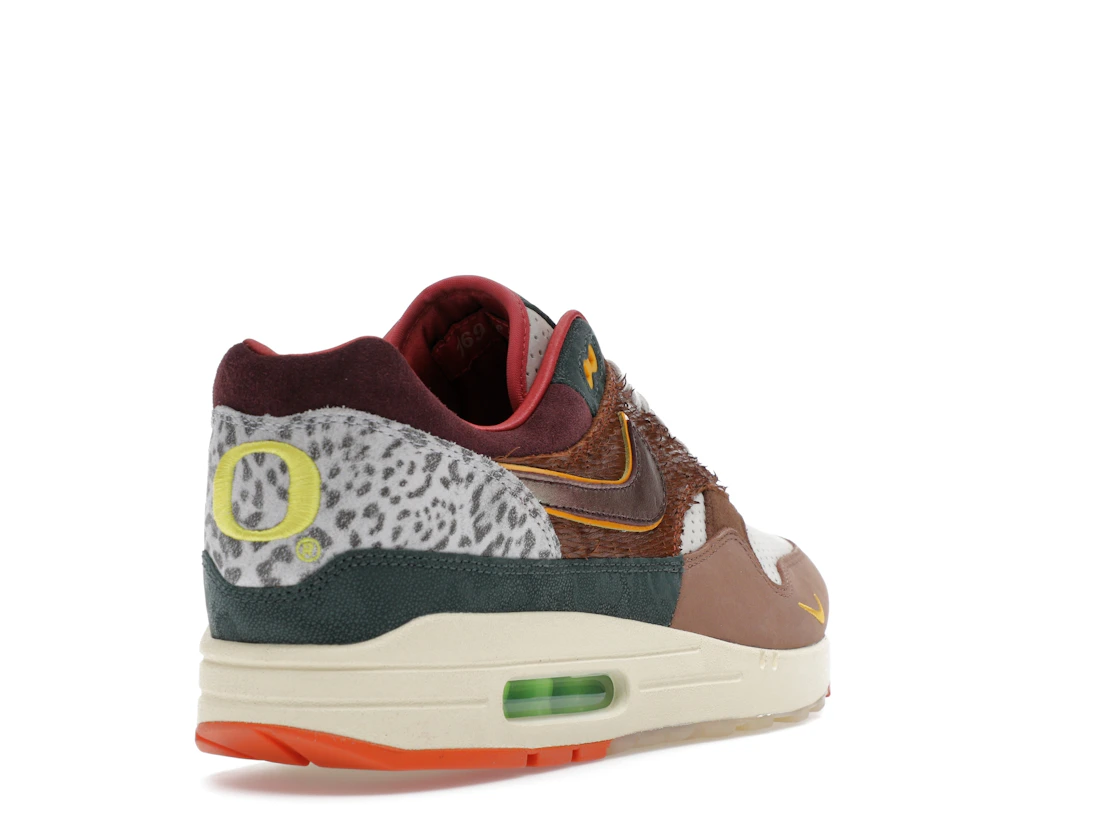 Vue 31 de Nike Air Max 1 '87 Luxe University of Oregon PE (2024) (Numbered)