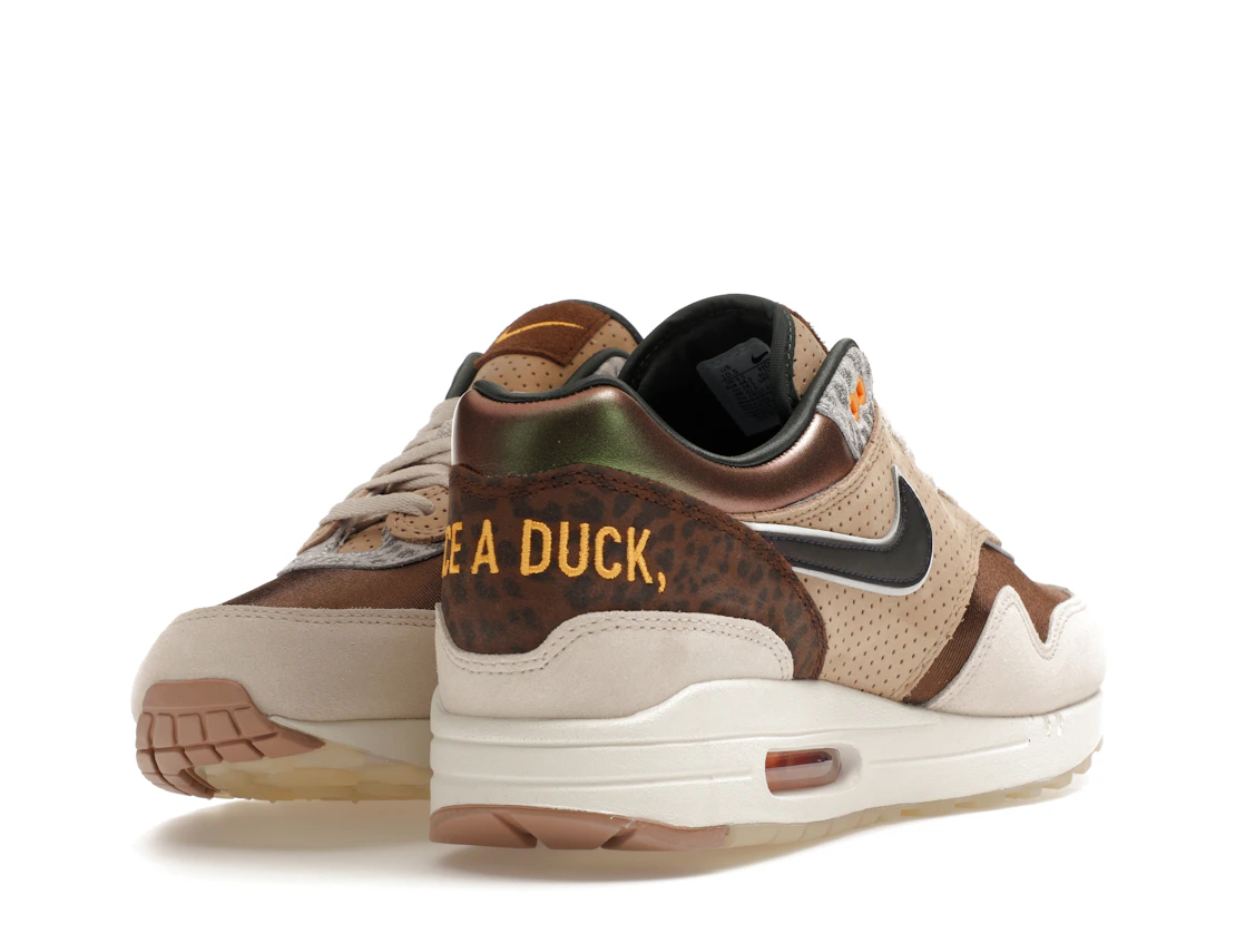 Vue 13 de Nike Air Max 1 '87 Premium University of Oregon PE (2024)