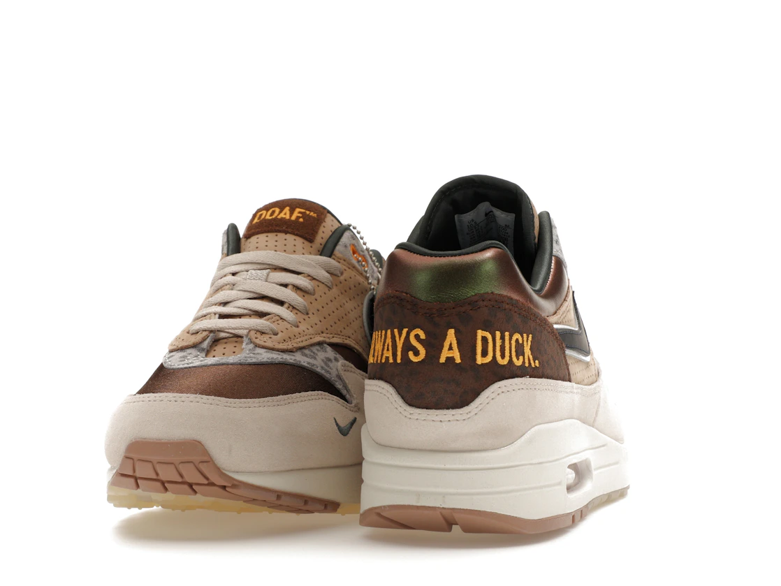 Vue 29 de Nike Air Max 1 '87 Premium University of Oregon PE (2024)