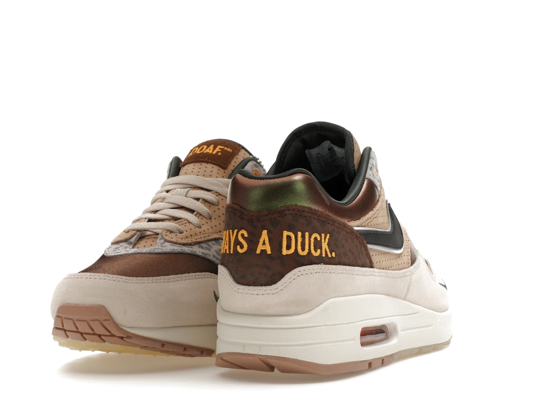Vue 30 de Nike Air Max 1 '87 Premium University of Oregon PE (2024)