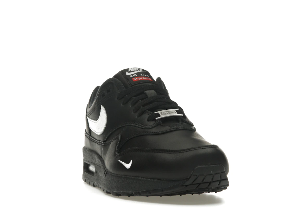 Vue 8 de Nike Air Max 1 '87 SP Supreme Black White