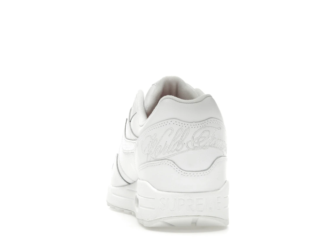 Vue 27 de Nike Air Max 1 '87 SP Supreme Triple White