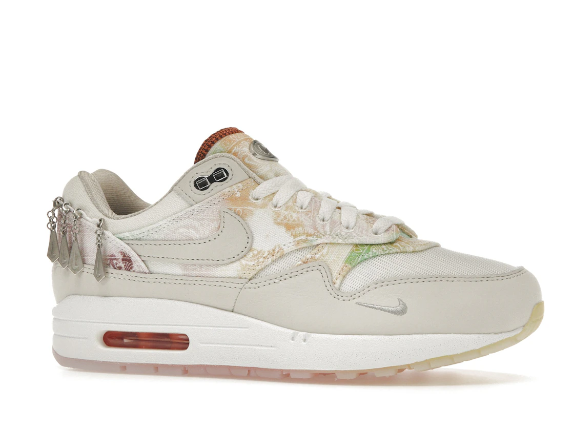 Vue 3 de Nike Air Max 1 '87 Metal Charms Phantom Mint Foam 