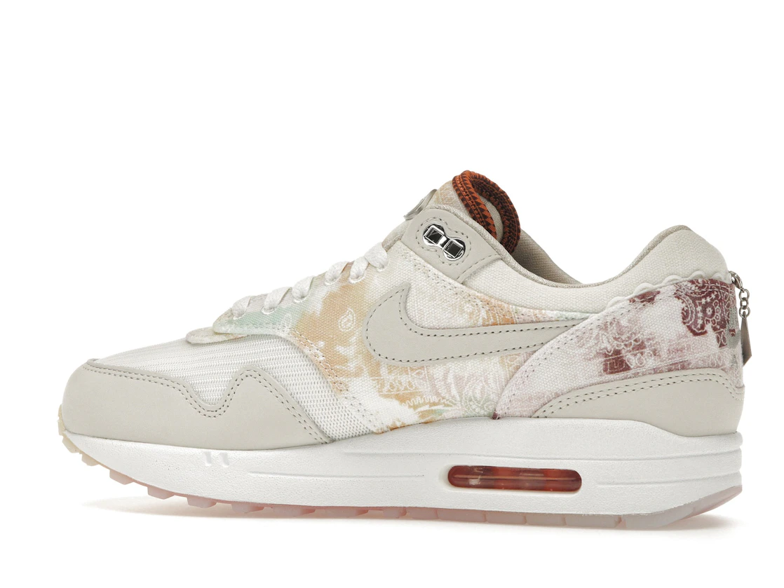Vue 21 de Nike Air Max 1 '87 Metal Charms Phantom Mint Foam 