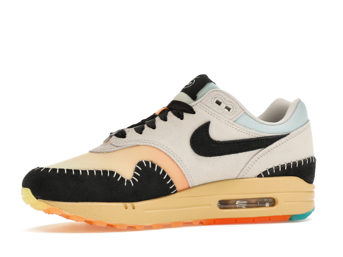 Vue 17 de Nike Air Max 1 '87 N7 (2024)