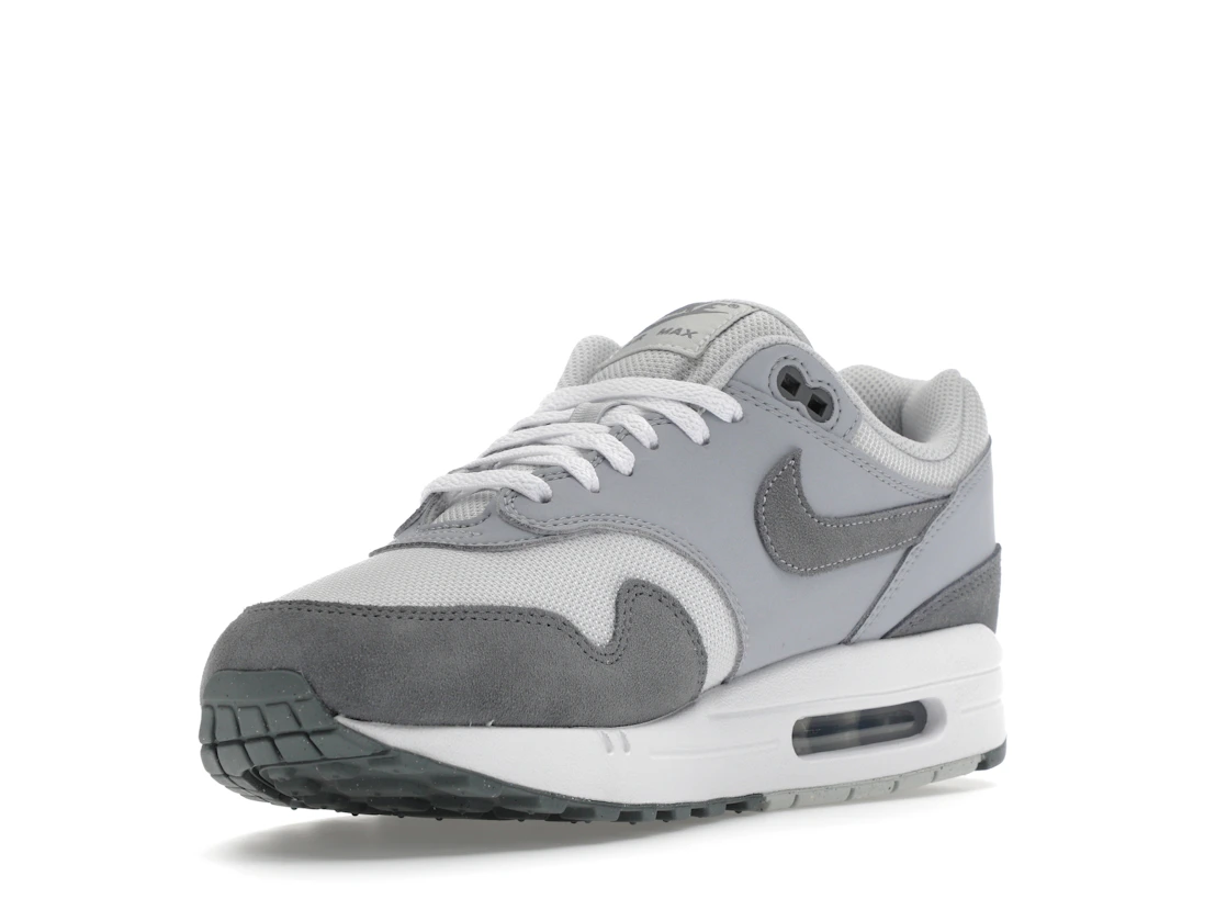 Vue 14 de Nike Air Max 1 '87 Photon Dust Wolf Grey