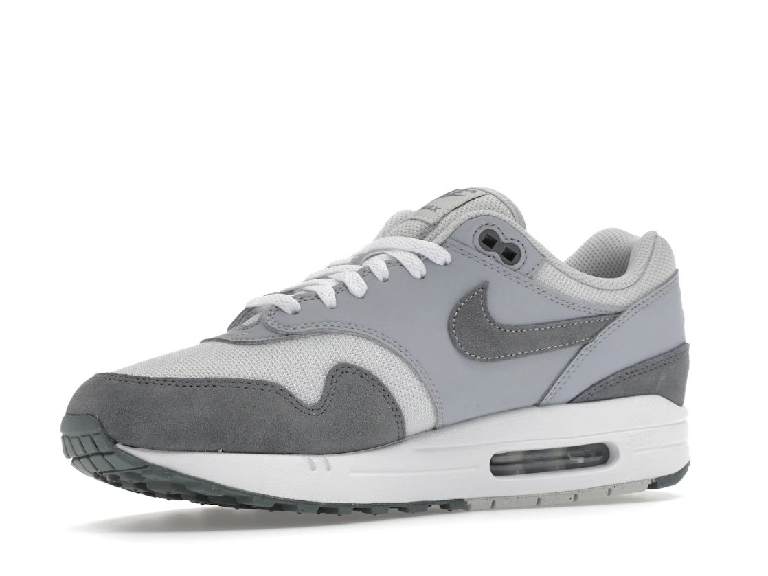 Vue 16 de Nike Air Max 1 '87 Photon Dust Wolf Grey