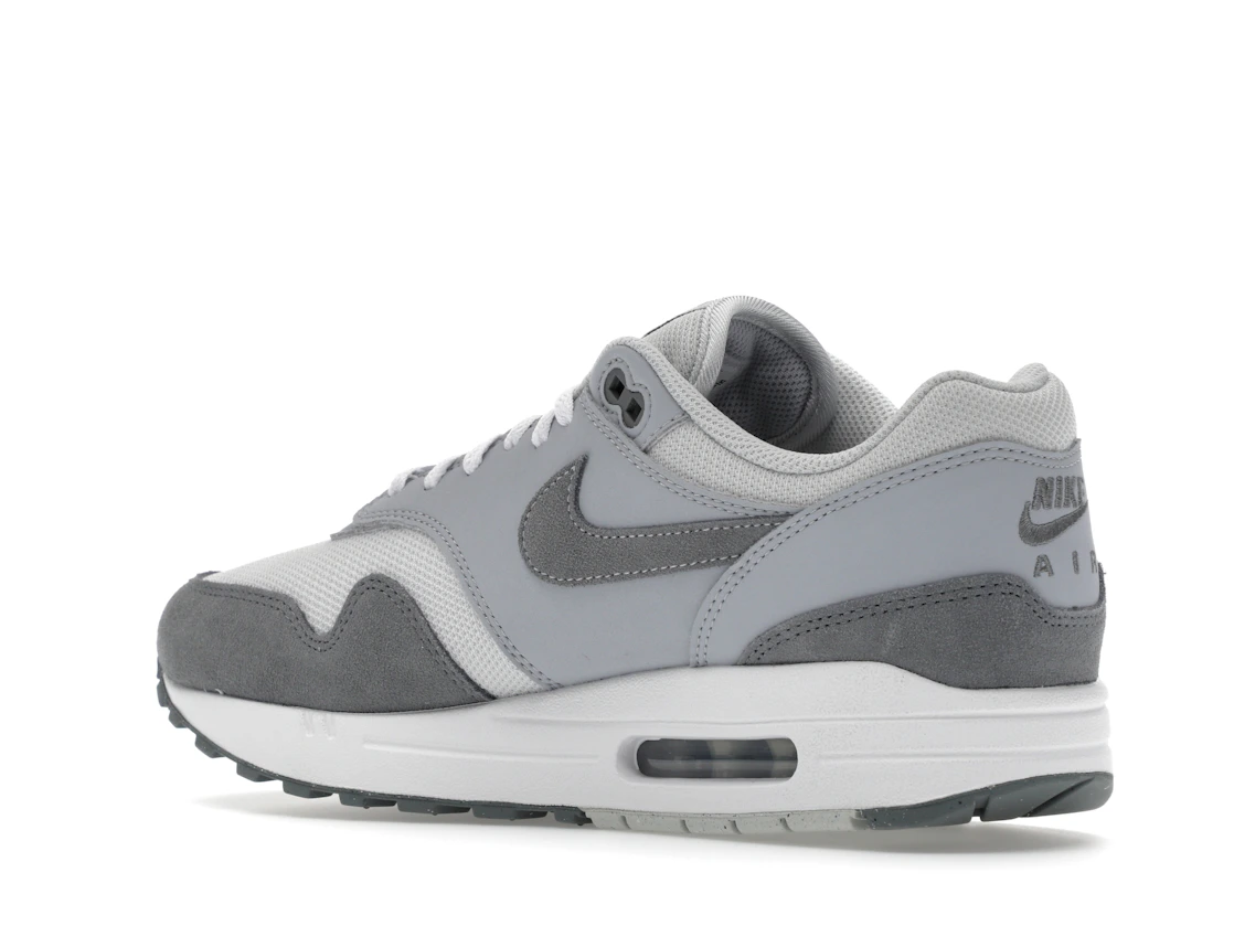 Vue 23 de Nike Air Max 1 '87 Photon Dust Wolf Grey