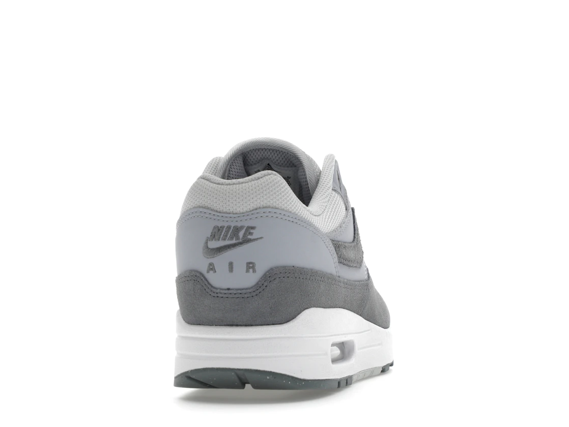 Vue 29 de Nike Air Max 1 '87 Photon Dust Wolf Grey