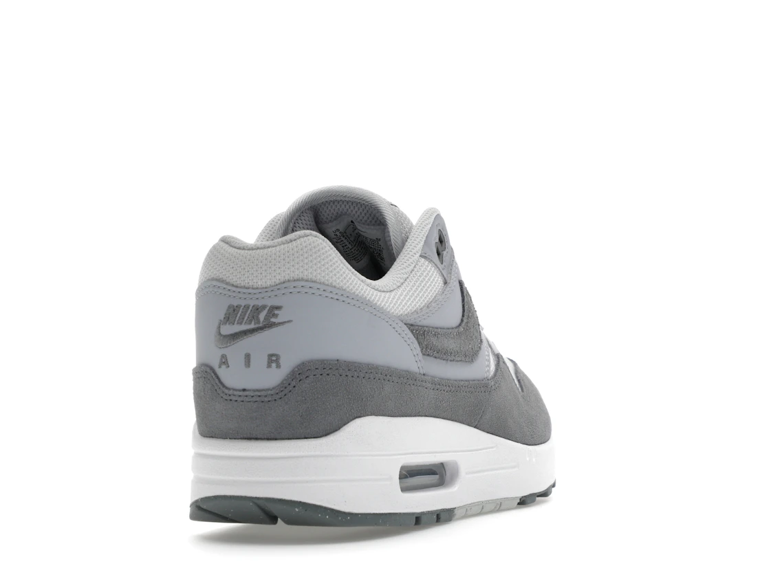 Vue 30 de Nike Air Max 1 '87 Photon Dust Wolf Grey