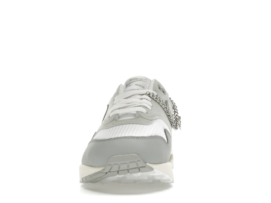 Vue 11 de Nike Air Max 1 '87 Pure Platinum 