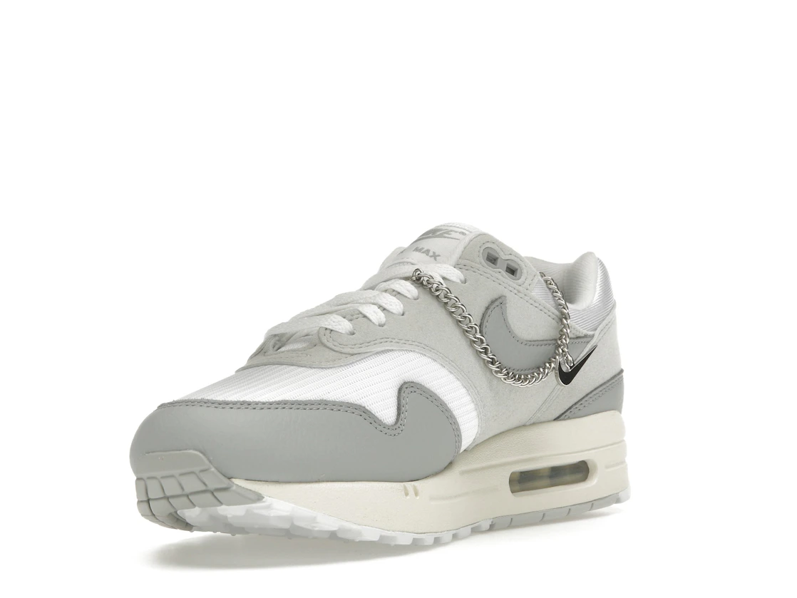 Vue 14 de Nike Air Max 1 '87 Pure Platinum 