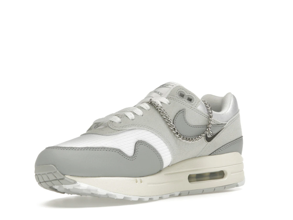 Vue 15 de Nike Air Max 1 '87 Pure Platinum 