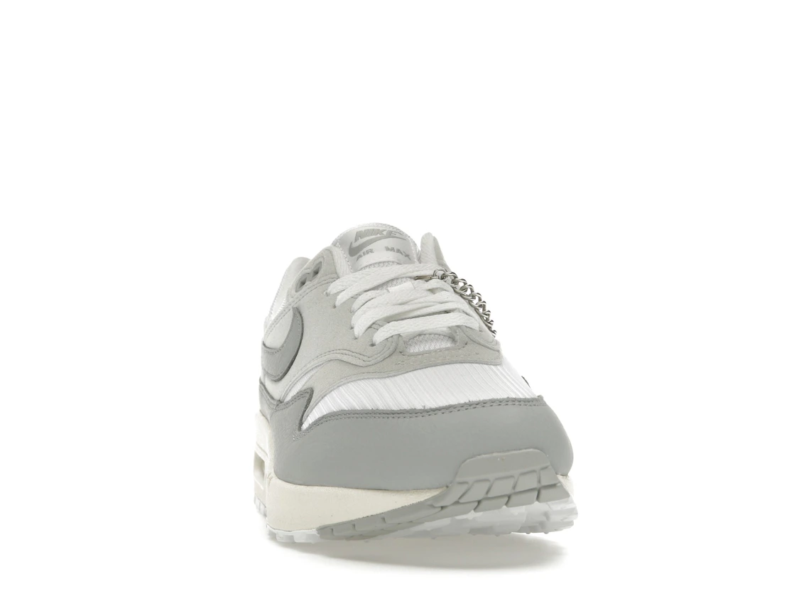 Vue 9 de Nike Air Max 1 '87 Pure Platinum 