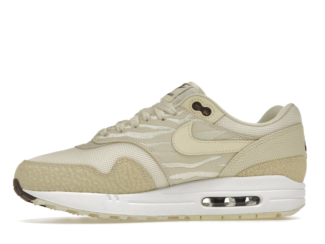 Vue 18 de Nike Air Max 1 '87 Safari Coconut Milk 