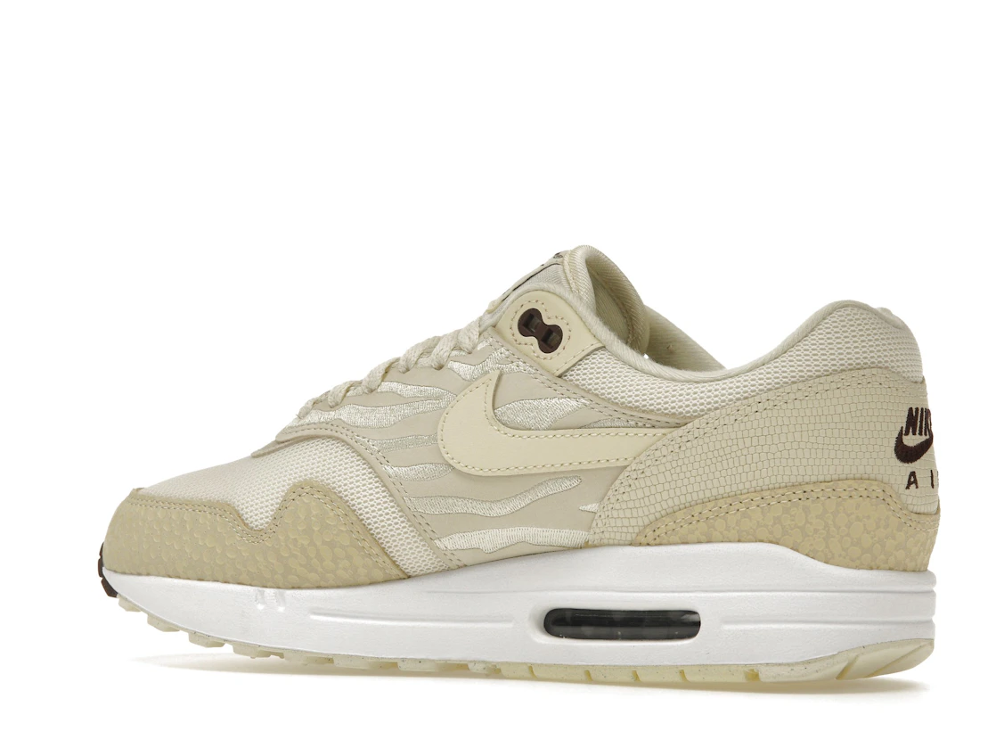 Vue 22 de Nike Air Max 1 '87 Safari Coconut Milk 