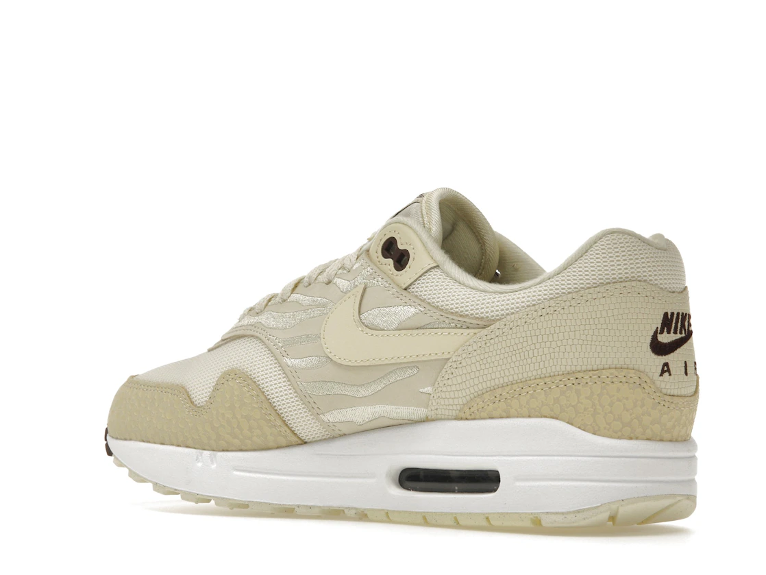 Vue 23 de Nike Air Max 1 '87 Safari Coconut Milk 
