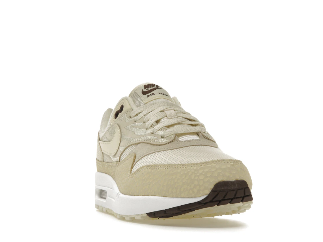 Vue 8 de Nike Air Max 1 '87 Safari Coconut Milk 
