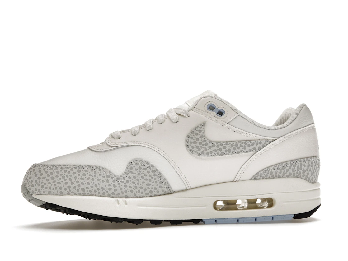 Vue 18 de Nike Air Max 1 '87 Safari Summit White Phantom 