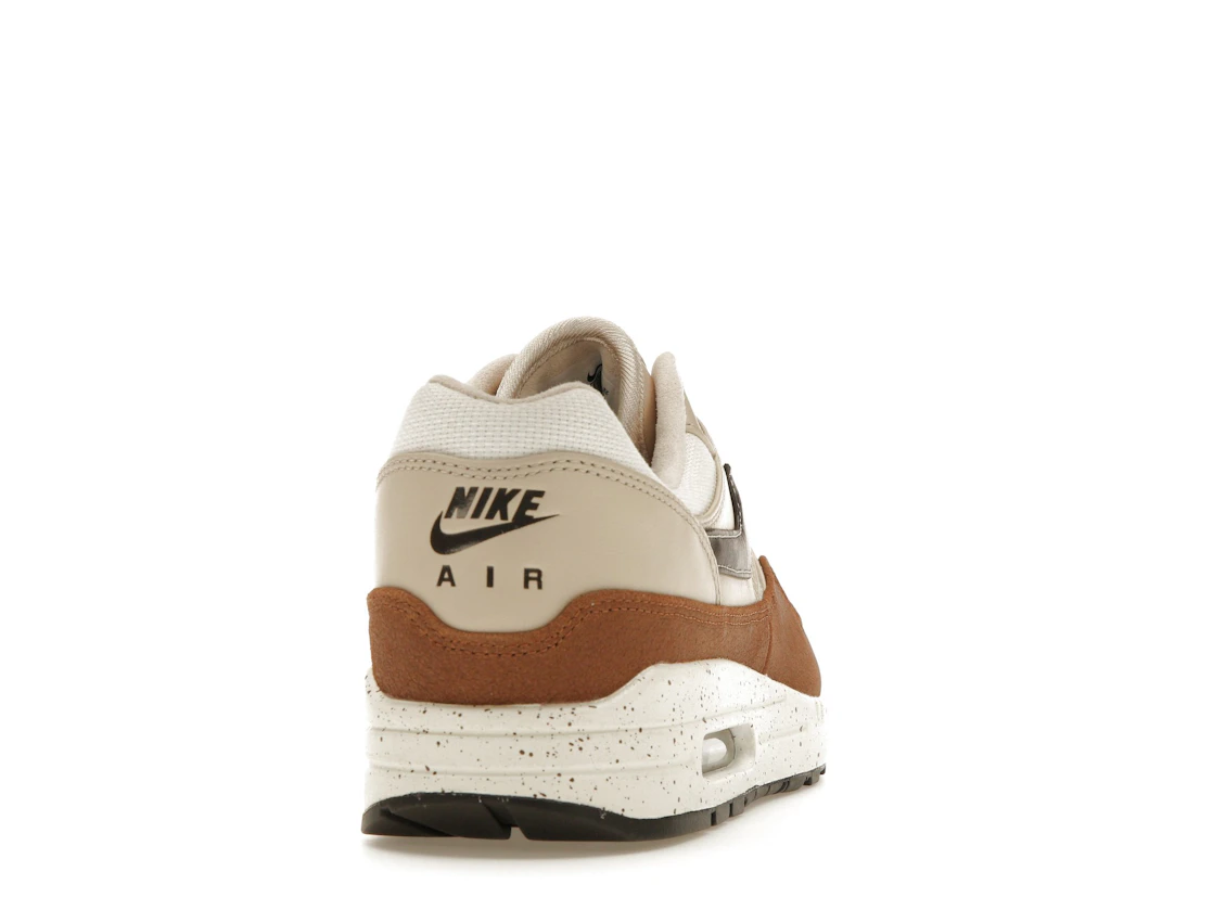 Vue 29 de Nike Air Max 1 '87 Velvet Brown 