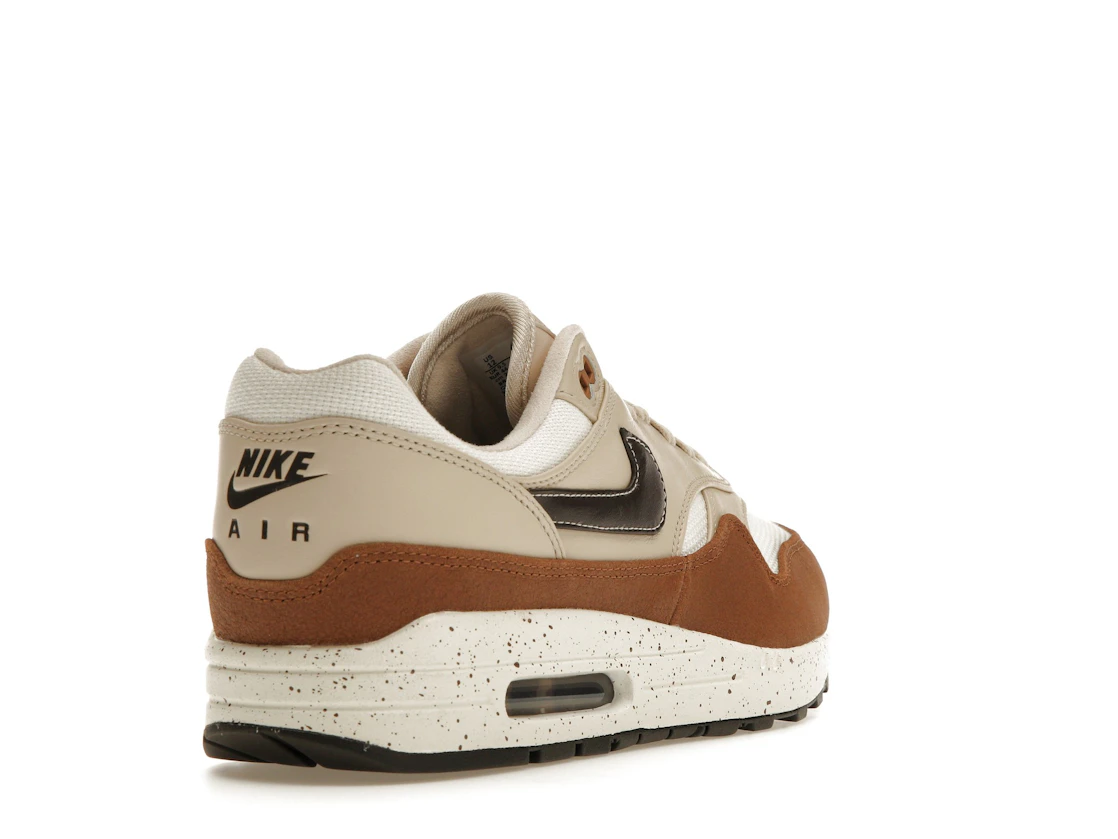 Vue 31 de Nike Air Max 1 '87 Velvet Brown 